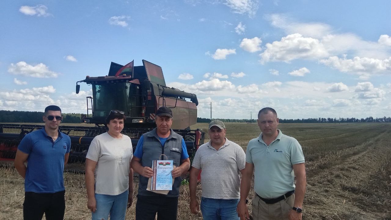 Валерий Петушков в поле